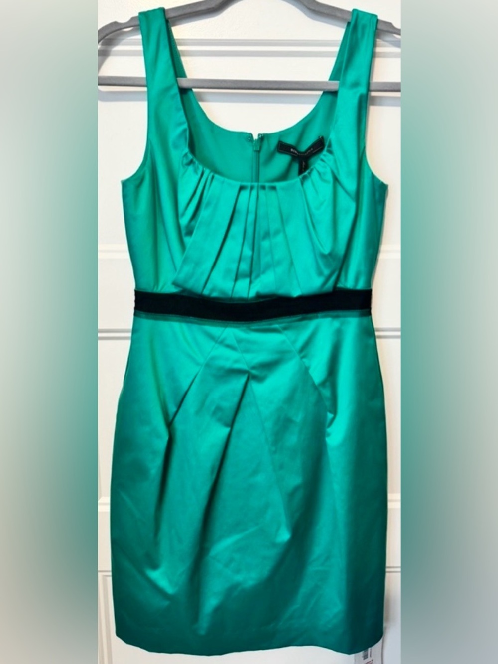 BCBG Max Azria Emerald Satin Cocktail Dress NWT SZ 0 Pleated Mini Wedding Guest